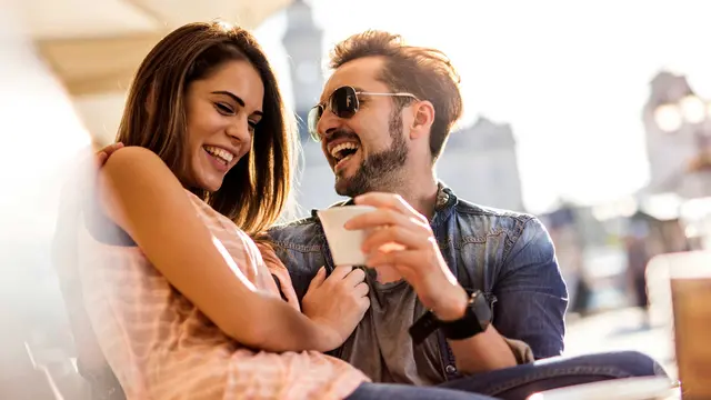[Bintang] Nggak Cuma Cantik, 5 Hal Ini Juga Bisa Membuat Pria Jatuh Cinta