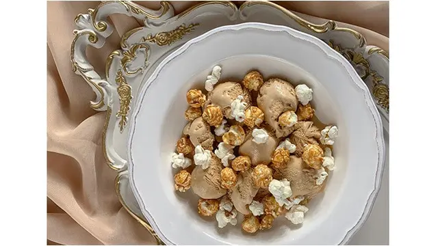 6 Potret Makanan Pernikahan Tak Sesuai Ekspektasi, Bikin Tamu Menyesal Kondangan