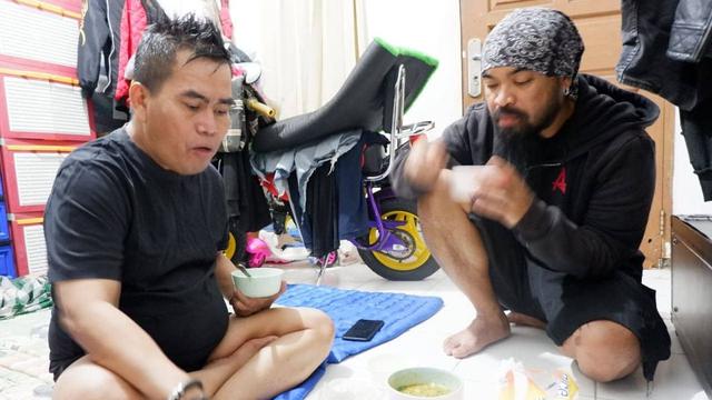 6 Momen Persahabatan Peppy dan Bopak Castello, Saling Dukung