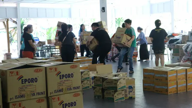 Antusiasnya Anak-Anak Yayasan Hati Suci Siapkan Pasar Murah