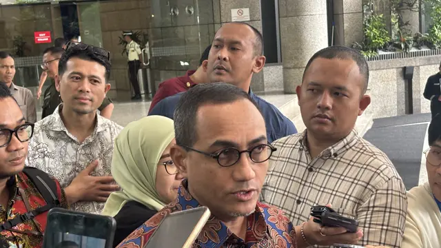 Anggota Dewan Komisioner OJK sekaligus Pengganti Kepala Eksekutif Pengawas Pasar Modal, Keuangan Derivatif, dan Bursa Karbon, Hasan Fawzi.