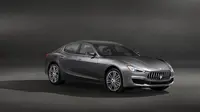 Gambar teaser Maserati Ghibli GranLusso yang meluncur di Tiongkok.