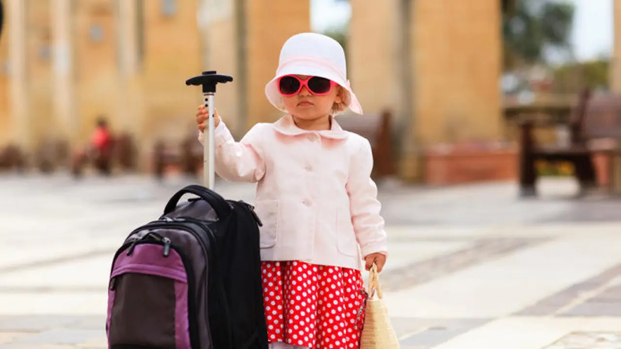 4 Tahap Aman Traveling dengan Anak yang Masih Sering Anda Lupakan