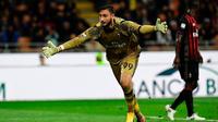 Penjaga gawang AC Milan asal Italia, Gianluigi Donnarumma. (AFP/Miguel Medina)