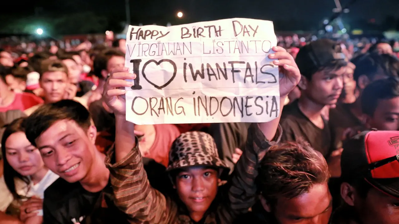 [Bintang] Konser Iwan Fals Ultah