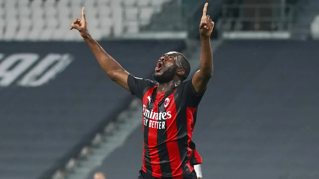 FOTO: Menang Telak, AC Milan Gusur Juventus dari Empat Besar Klasemen Liga Italia