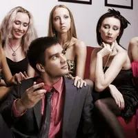 Cewek mana yang ngga akan ngelirik kamu kalau kamu berpenampilan seperti ini........