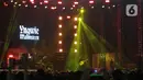Malam itu, Yngwie Malmsteen membawakan beberapa lagu seperti: Rising Force, Soldier, Seventh Son, Trilogy. (Liputan6.com/Herman Zakharia)