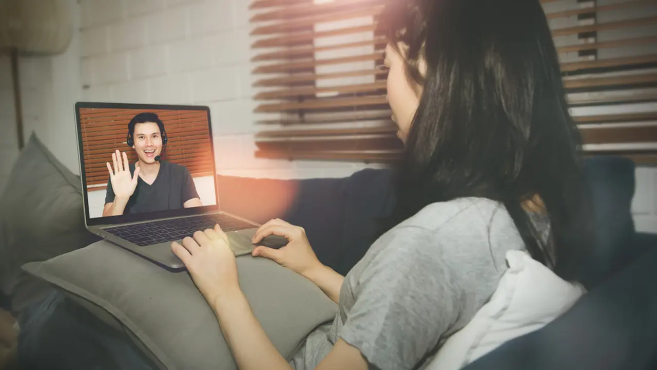 Apa Saja Masalah Yang Sering Terjadi Dalam Long-Distance Relationship?