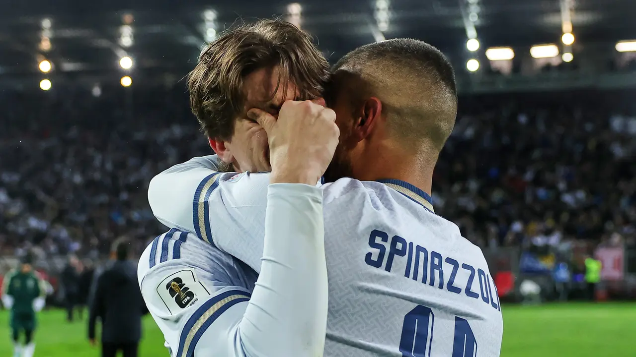 Foto: Tangis Pemain Italia Pecah Setelah Dipastikan Absen 3x Beruntun di Piala Dunia