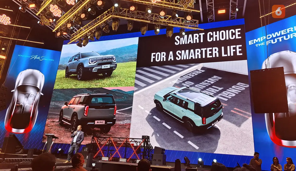 Merek pertama yang akan meluncurkan mobil baru adalah BAIC dengan membawa BJ30 hybrid. Lalu, ada Citroen dan Jeep yang juga membawa beberapa mobil barunya. Namun, tidak disebutkan secara detail produk anyarnya tersebut. (Liputan6.com/Arief Aszhari)