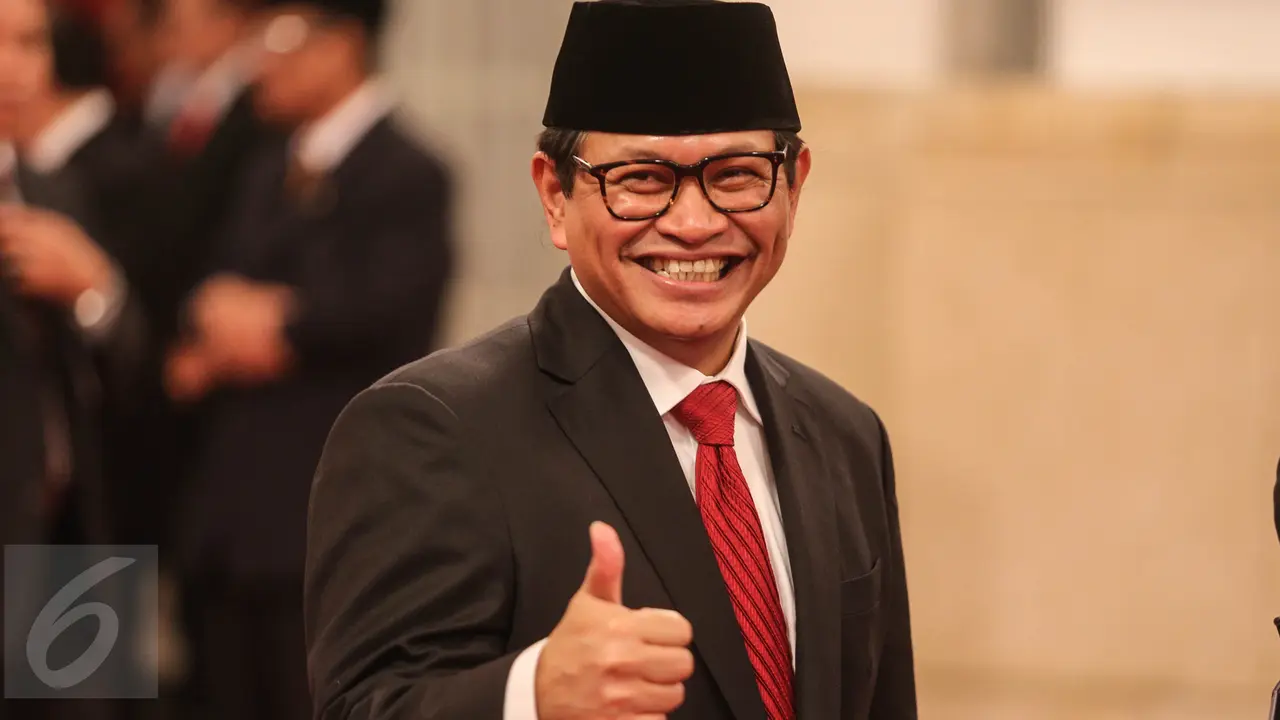 20150812-Jokowi Pecat Sekaligus Lantik Menteri Baru-Jakarta