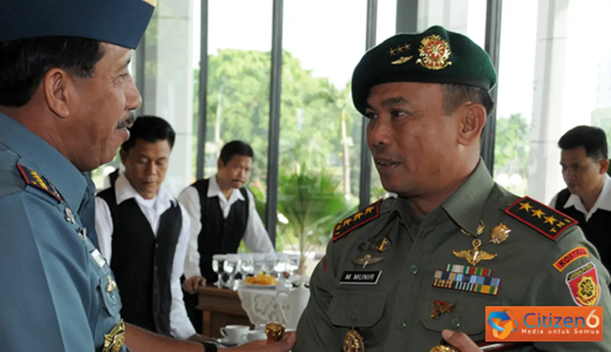 Citizen6, Cilangkap: Acara pelaporan kenaikan pangkat tersebut dihadiri oleh Kasal, Kasum TNI, Wakasad, Wakasau, Dansesko TNI, para Asisten Panglima TNI, Kapuspen TNI serta segenap Perwira Tinggi di lingkungan TNI. (Pengirim: Badarudin Bakri)