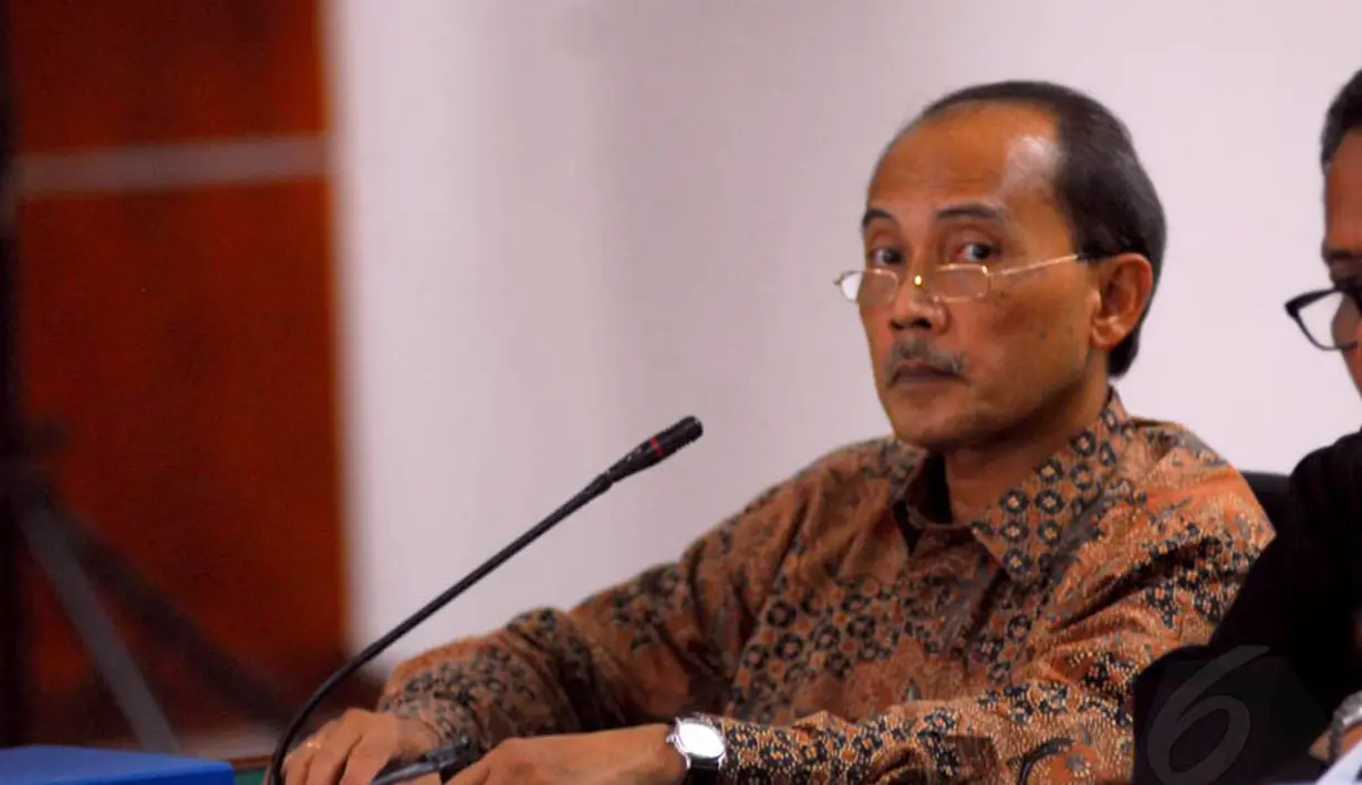 Budi Mulya menjalani persidangan dengan agenda mendengarkan saksi ahli di Pengadilan Tipikor, Jakarta, Senin (5/5/14). (Liputan6.com/Miftahul Hayat)