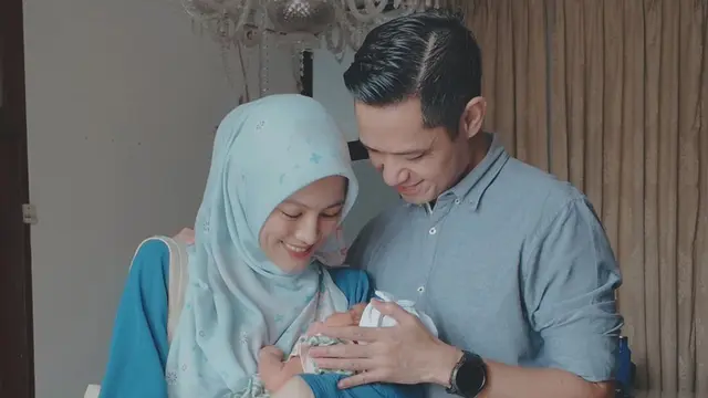 Satu Bulan Usai Anak Ketiga Lahir, Ini Potret Alyssa Soebandono Momong Baby Lia