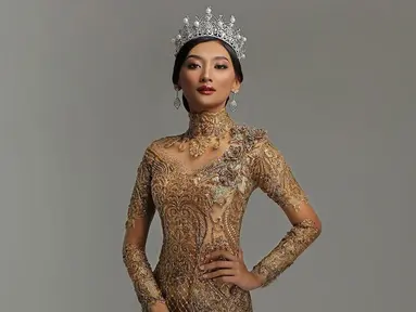 Adinda Cresheilla resmi mewakili Jawa Timur di ajang pemilihan Puteri Indonesia 2022 mendatang. Wanita 24 tahun ini sendiri diketahui telah menggeluti dunia modelling cukup lama. Melalui Instagram, ia juga sering mengunggah berbagai potret kegiatannya.