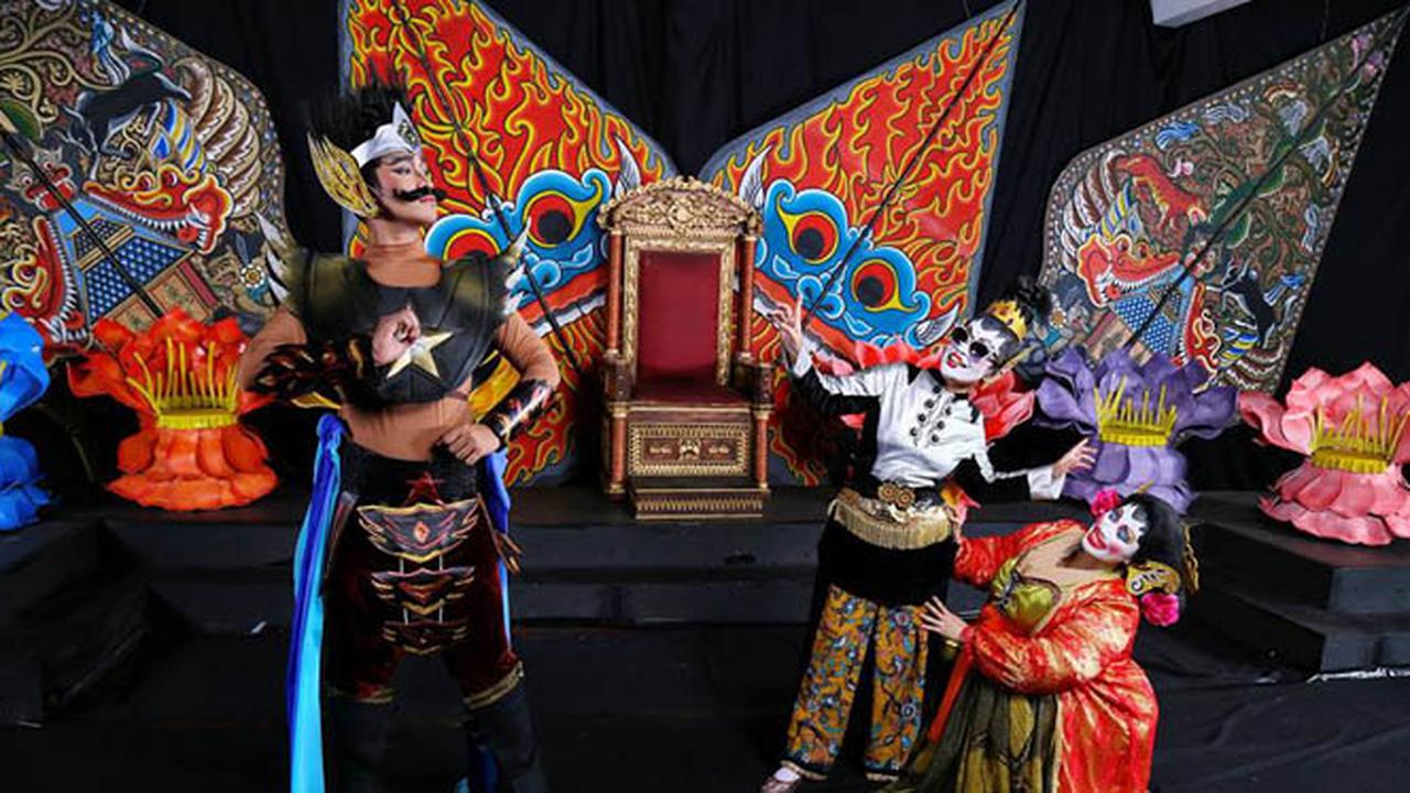 Teater Koma Pentaskan Republik Cangik