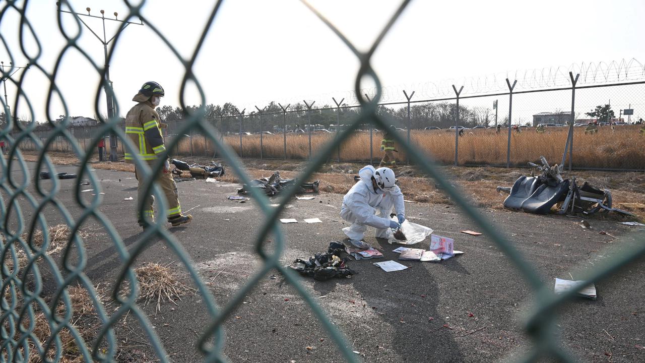 Pesawat Jeju Air Jatuh di Bandara Muan Korea Selatan, Begini Penampakannya
