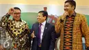 Fadli Zon, bersama Setya Novanto, dan Maruarar Sirait saat menghadiri dialog Dialektika Demokrasi di Gedung Parlemen Senayan, Jakarta, Selasa (1/11). Dialog tersebut membahas pertemuan antara Presiden Jokowi dengan Prabowo.(Liputan6.com/Johan Tallo)