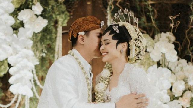 Pesona Istri Nino RAN, Dhabitannisa Auni saat Akad Nikah