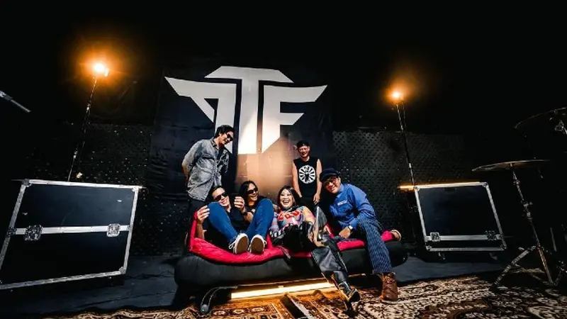 Boiyen Pesek Syuting Video klip bersama ATF (Andre Taulany and Friends)