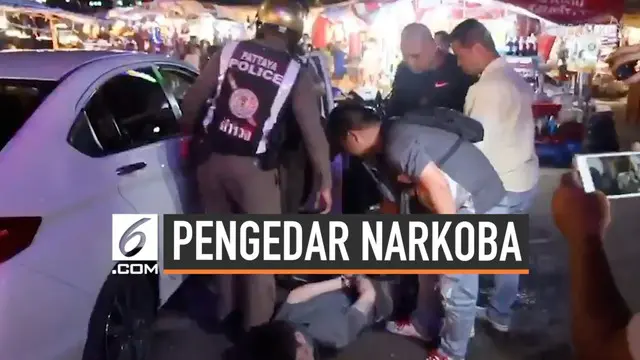 Pengedar narkoba berusaha kabur saat akan ditangkap polisi. Aksi kejar-kejaran pun terjadi di jalan Pattaya, Thailand.