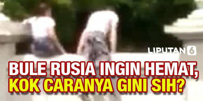 VIDEO: Bule Rusia Ngeyel, Nekat Panjat Pagar Candi Prambanan!