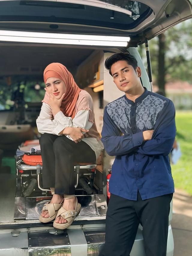 6 Potret Kedekatan Cut Syifa dan Pemain 'Cinta di Ujung Sajadah', Kompak Banget
