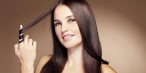 Cara merawat rambut tetap sehat saat traveling (c)shutterstock