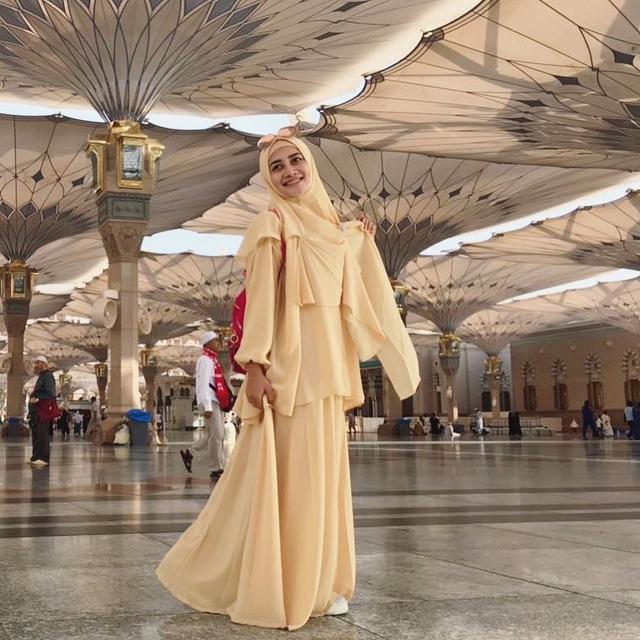 6 Potret Lyia Amelia Eks Trio Macan Pakai Hijab, Bikin Pangling