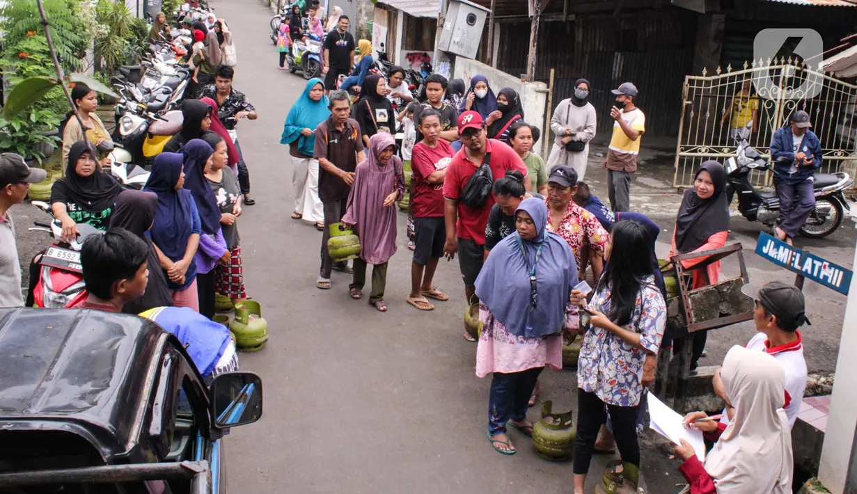 Pemerintah telah resmi melarang penjualan gas elpiji 3 kilogram (kg) di pengecer per 1 Februari 2025. (Magang/Liputan6.com/Muhammad Rizal)