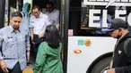Gubernur Daerah Khusus Jakarta, Pramono Anung saat turun dari bus Transjakarta di kawasan Matraman, Jakarta, Rabu (30/4/2025). (Liputan6.com/Herman Zakharia)