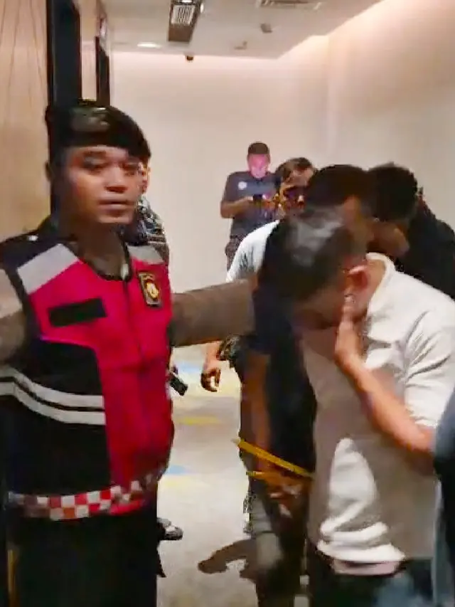 pesta gay di surabaya