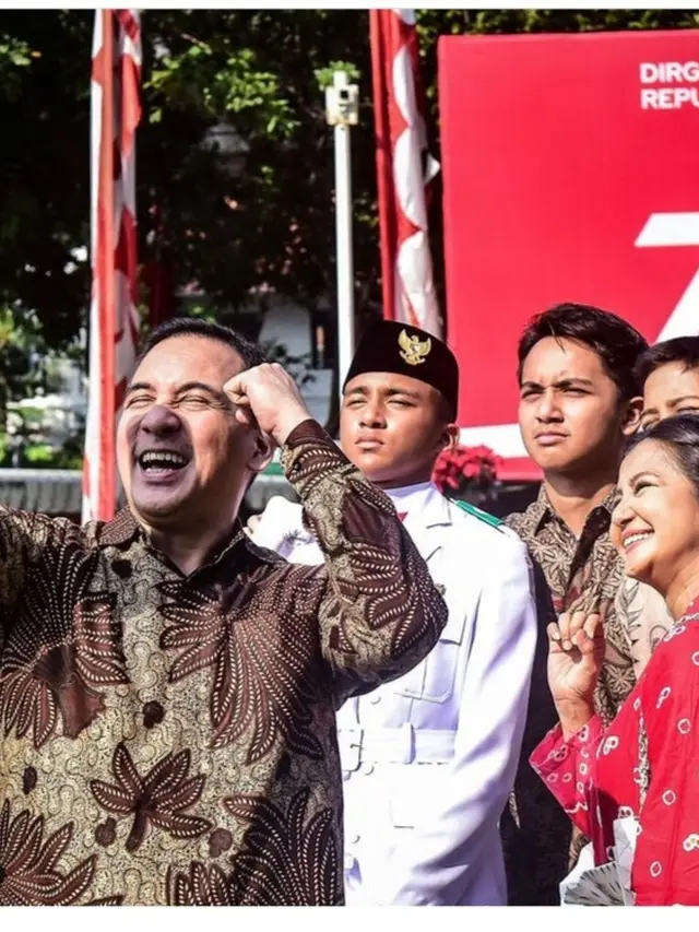 Janitra Nathaniel Sambawikrama Mohede  putra Frans Mohede – Amara Lingua (Instagram amaranggana)