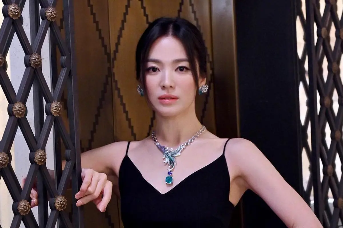 Song Hye Kyo untuk Chaumet. (Instagram/ kyo1122)