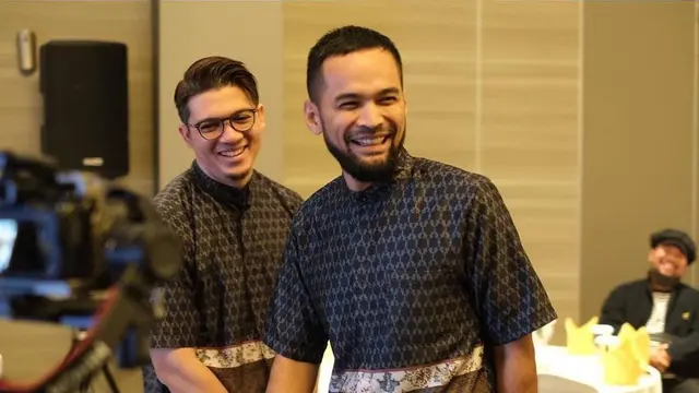 7 Momen Zaskia dan Shireen Sungkar Buka Bersama dengan Karyawan, Kompak Banget