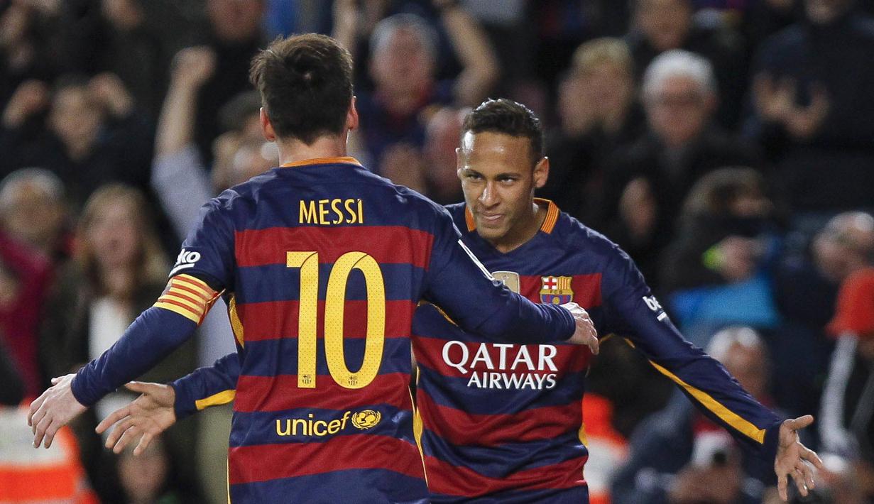  Lionel Messi dan Neymar pada laga La Liga Spanyol di Stadion Cam Nou, Barcelona, Kamis (31/12/2015) dini hari WIB.  (EPA/Quique Garcia)