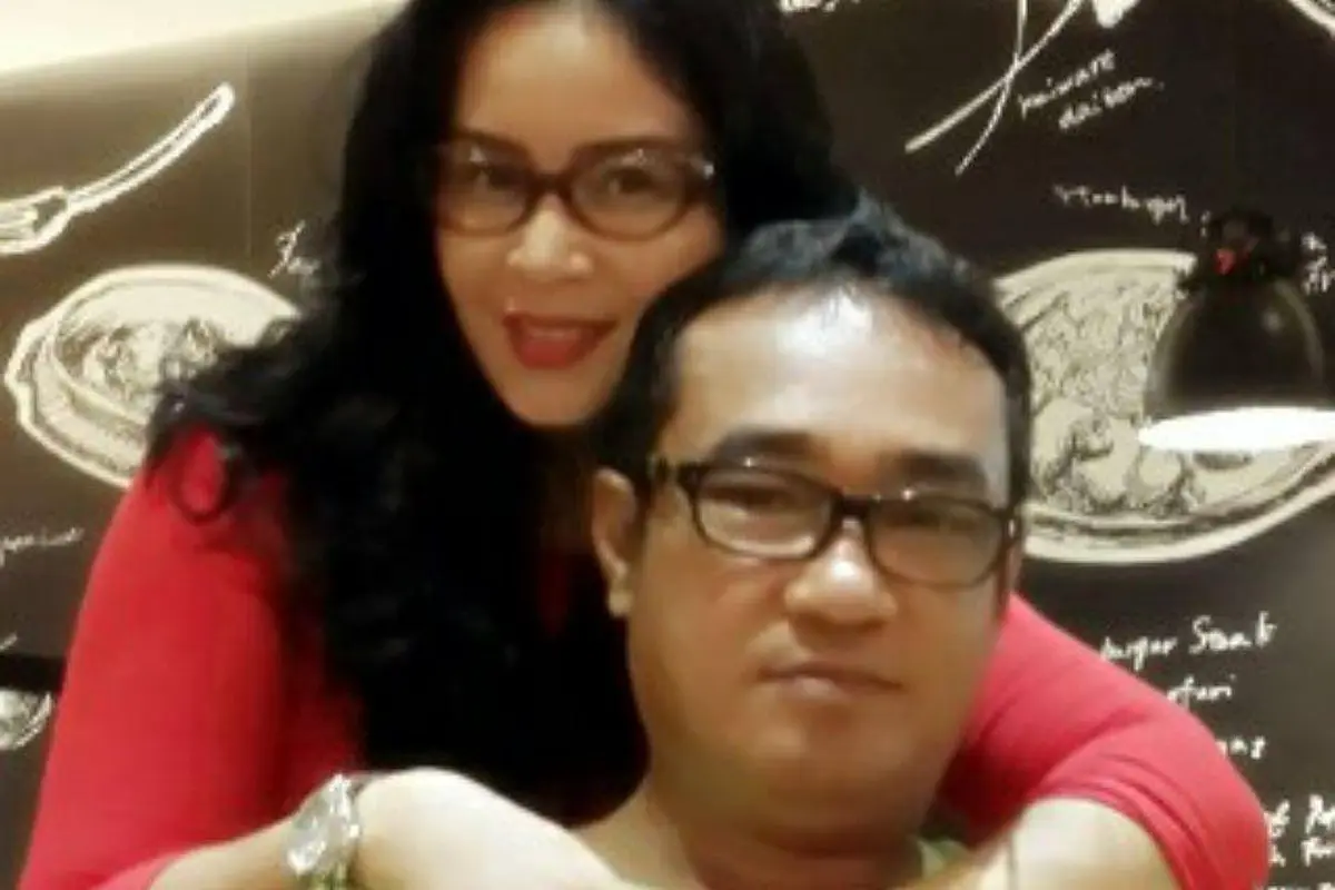 Yanni Libels
