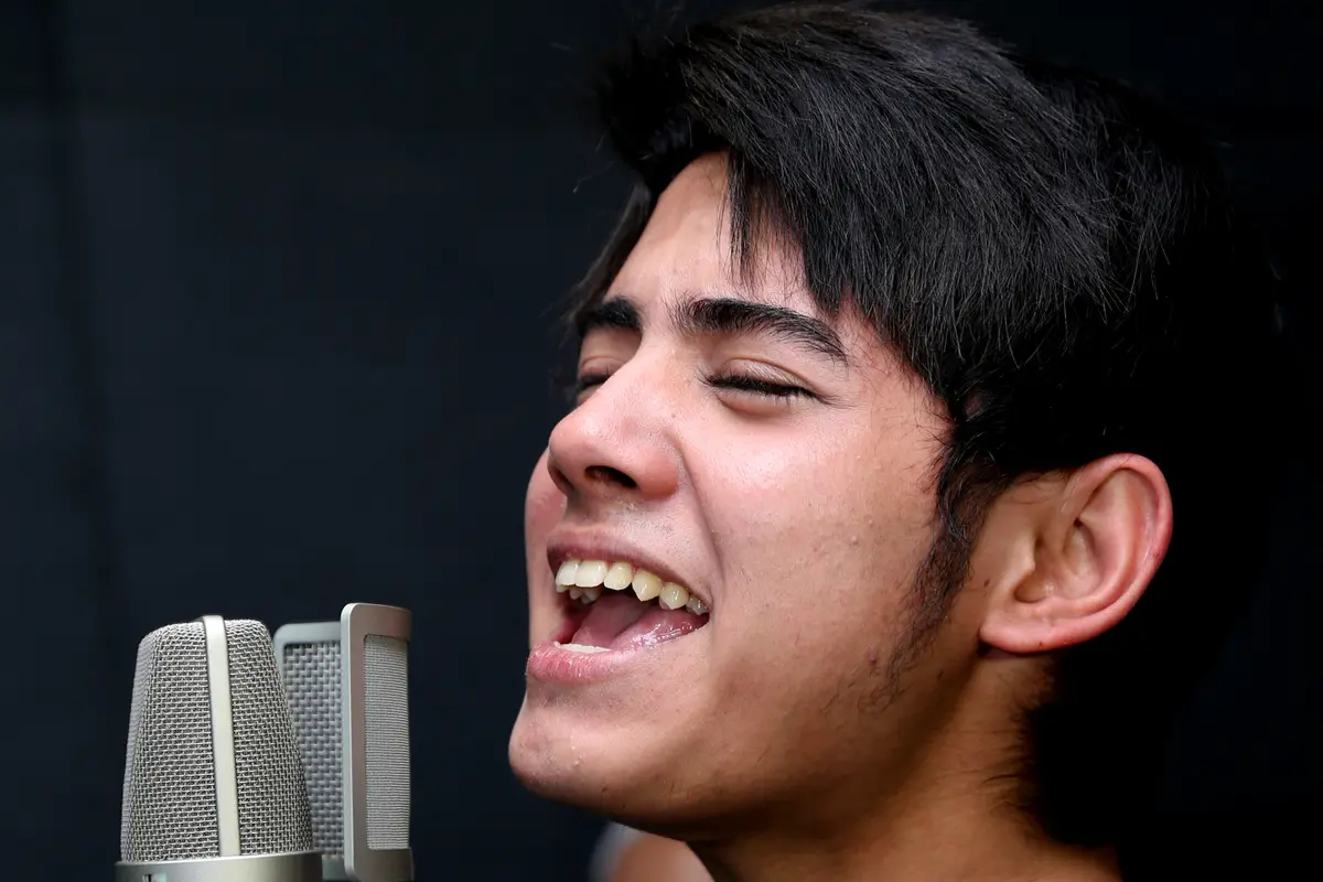 Aliando