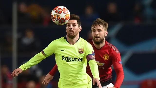 Laga Ketat Warnai Kemenangan Barcelona Atas Manchester United