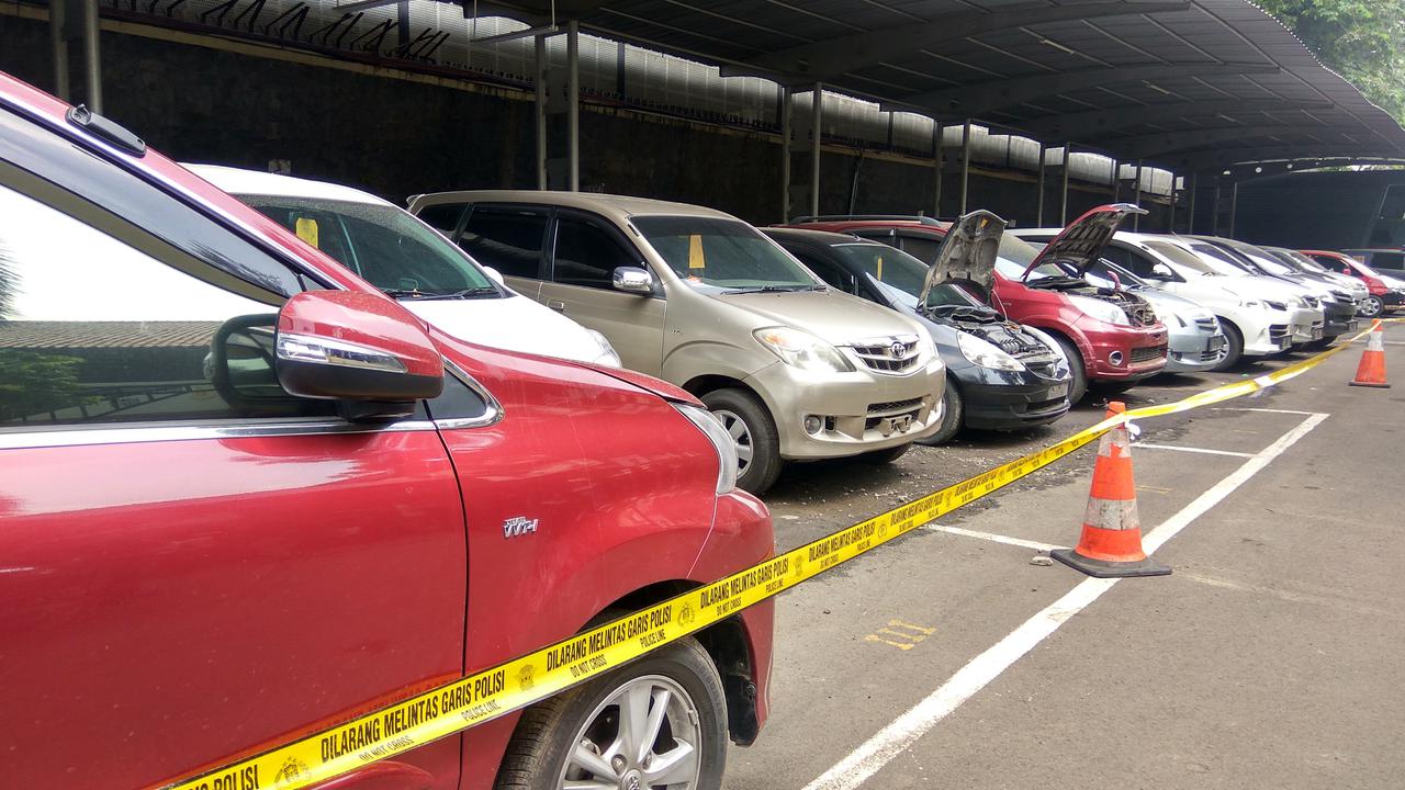 Polisi Bongkar Sindikat Pencurian dan Penjualan Mobil Oplosan