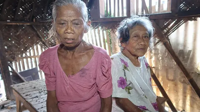 Lansia Tinggal di Kandang Kambing