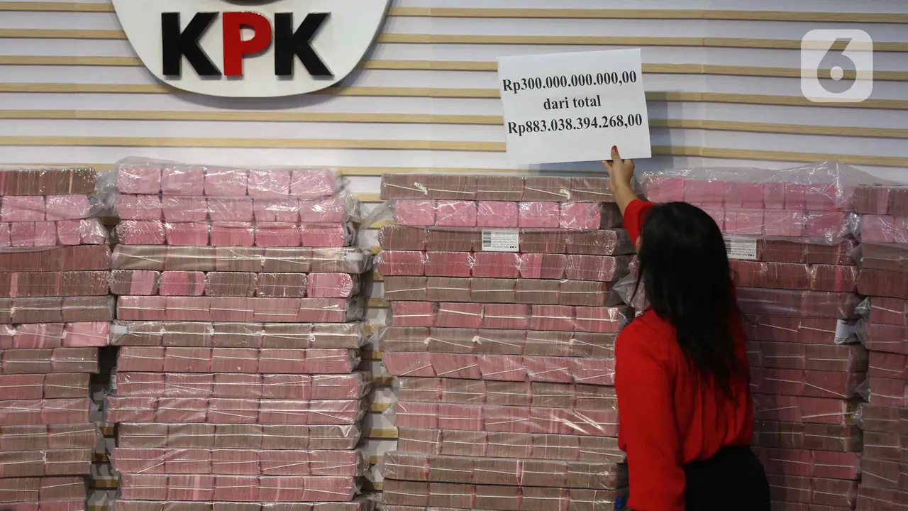 Penampakan Uang Rp 300 Miliar Hasil Korupsi Investasi Fiktif PT Taspen
