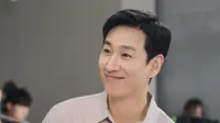 Diamankannya Sun Kyun ini pun membuat banyak netizen terkejut. Pasalnya, banyak netizen Korea Selatan yang menyebutkan jika sang aktor memiliki kesan baik dan sopan serta akting yang mumpuni. (Liputan6.com/IG/@hoduent)