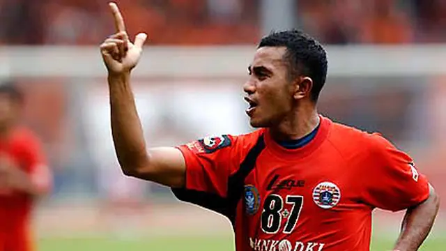 100219cbola_persija.jpg