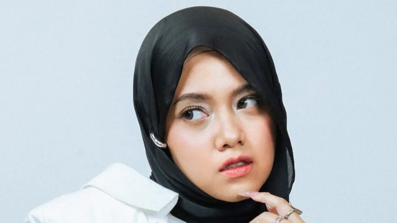 Hanin Dhiya