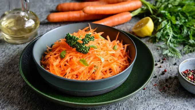 raw carrot salad