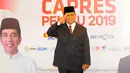 Capres nomor urut 02 Prabowo Subianto memberi hormat saat tiba di lokasi debat keempat Pilpres 2019 yang diselenggarakan KPU di Hotel Shangri-La, Jakarta, Sabtu (30/3). Debat dimoderatori Retno Pinasti dan Zulfikar Naghi. (Liputan6.com/AnggaYuniar)