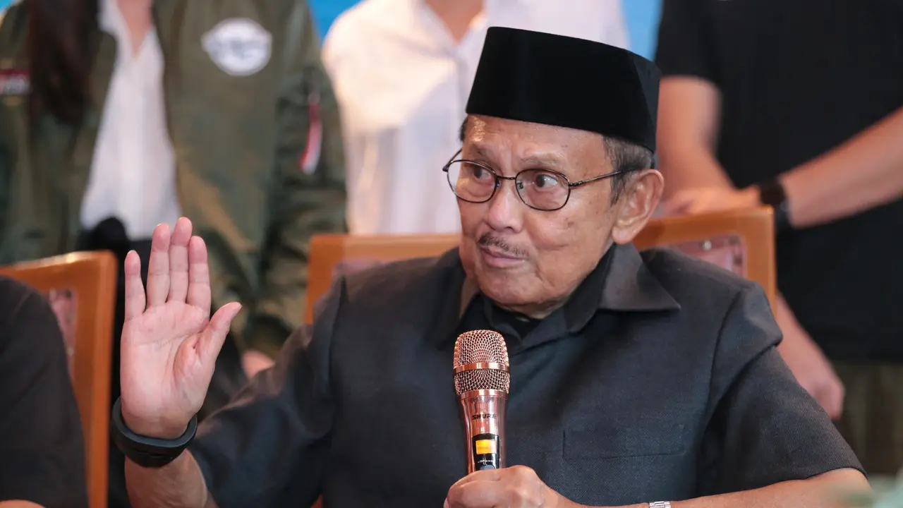 [Bintang] B. J. Habibie