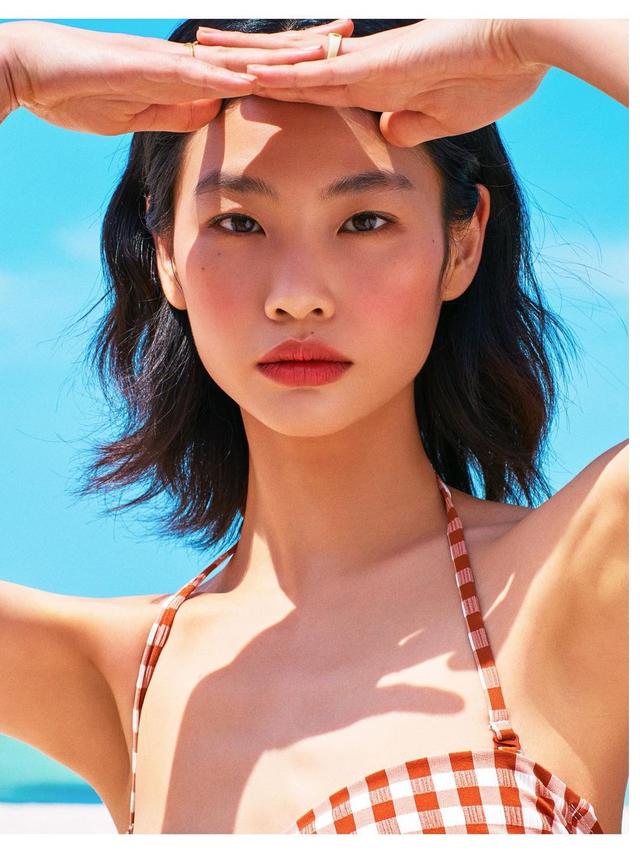 Jung Ho Yeon. (Instagram/ hoooooyeony untuk @feev_official)